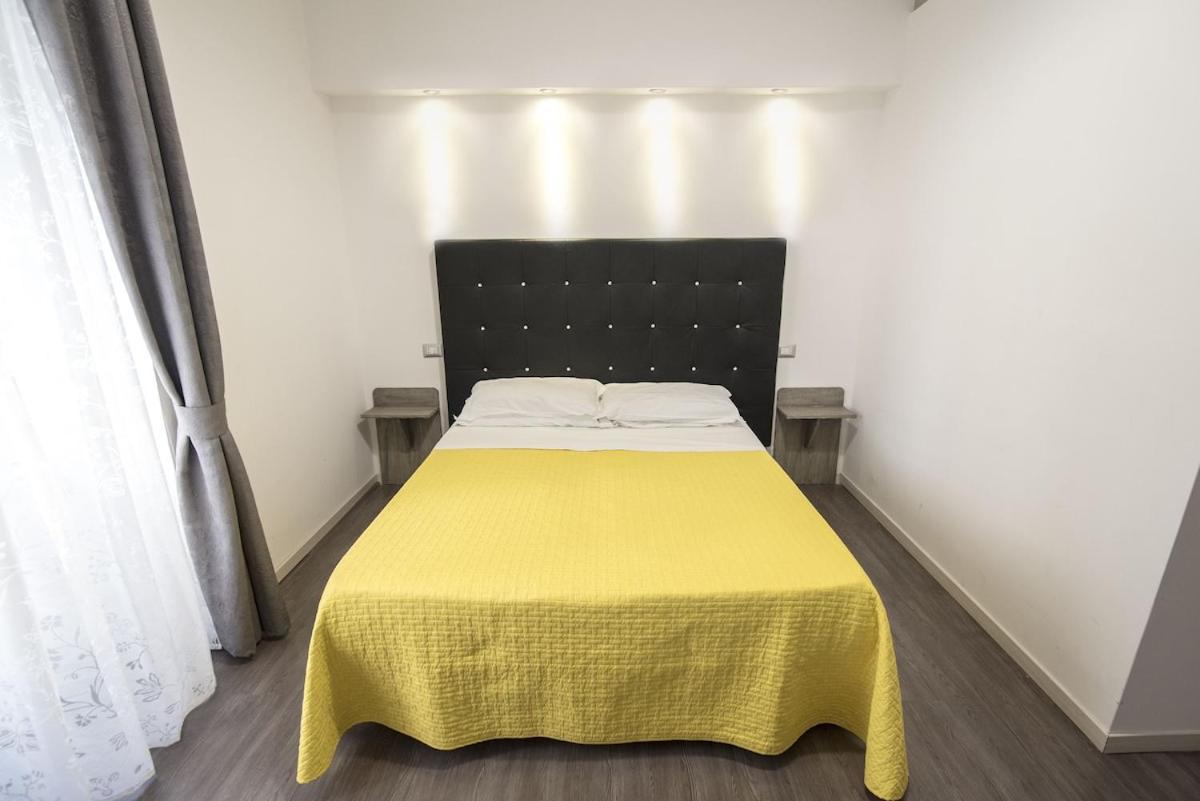 Donna Luisa Bed and Breakfast Νάπολη Εξωτερικό φωτογραφία