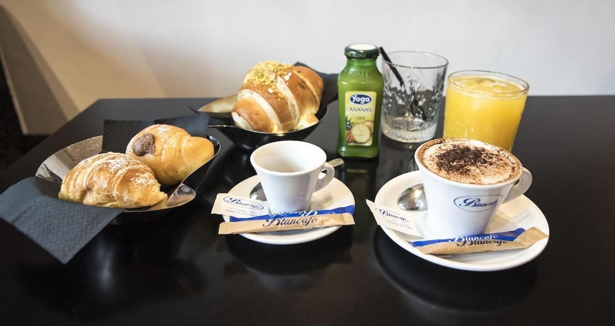 Donna Luisa Bed and Breakfast Νάπολη Εξωτερικό φωτογραφία