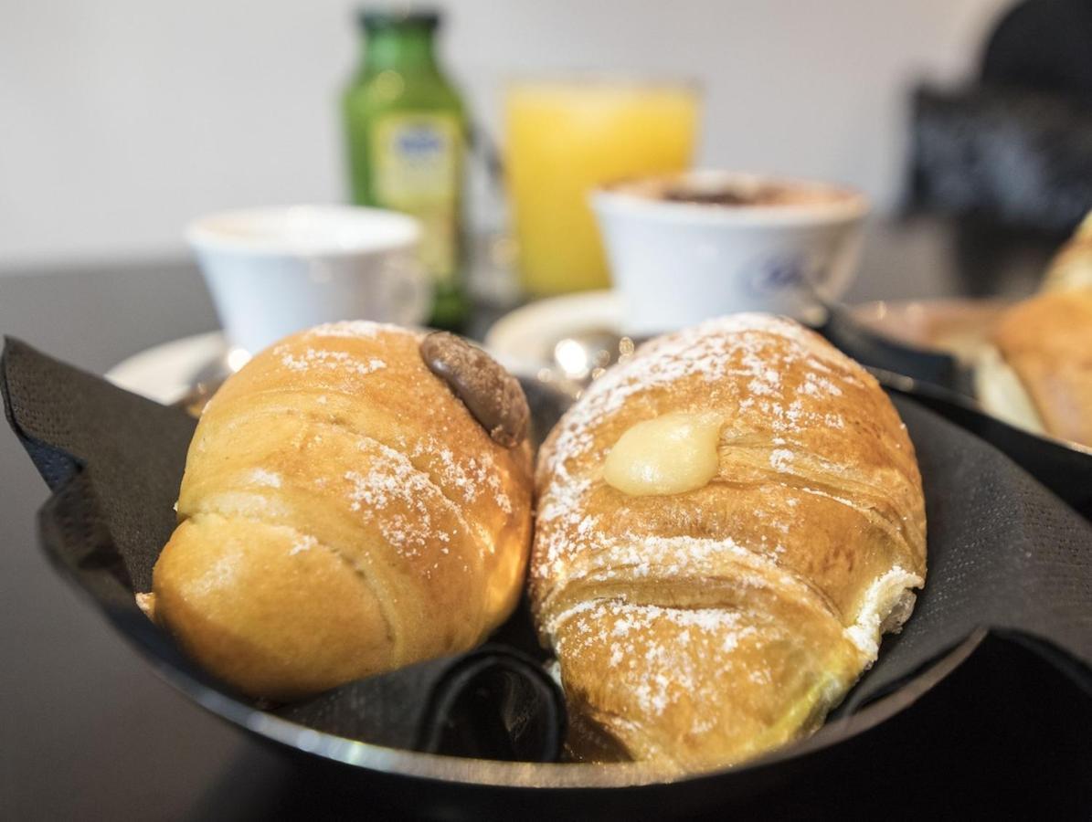 Donna Luisa Bed and Breakfast Νάπολη Εξωτερικό φωτογραφία